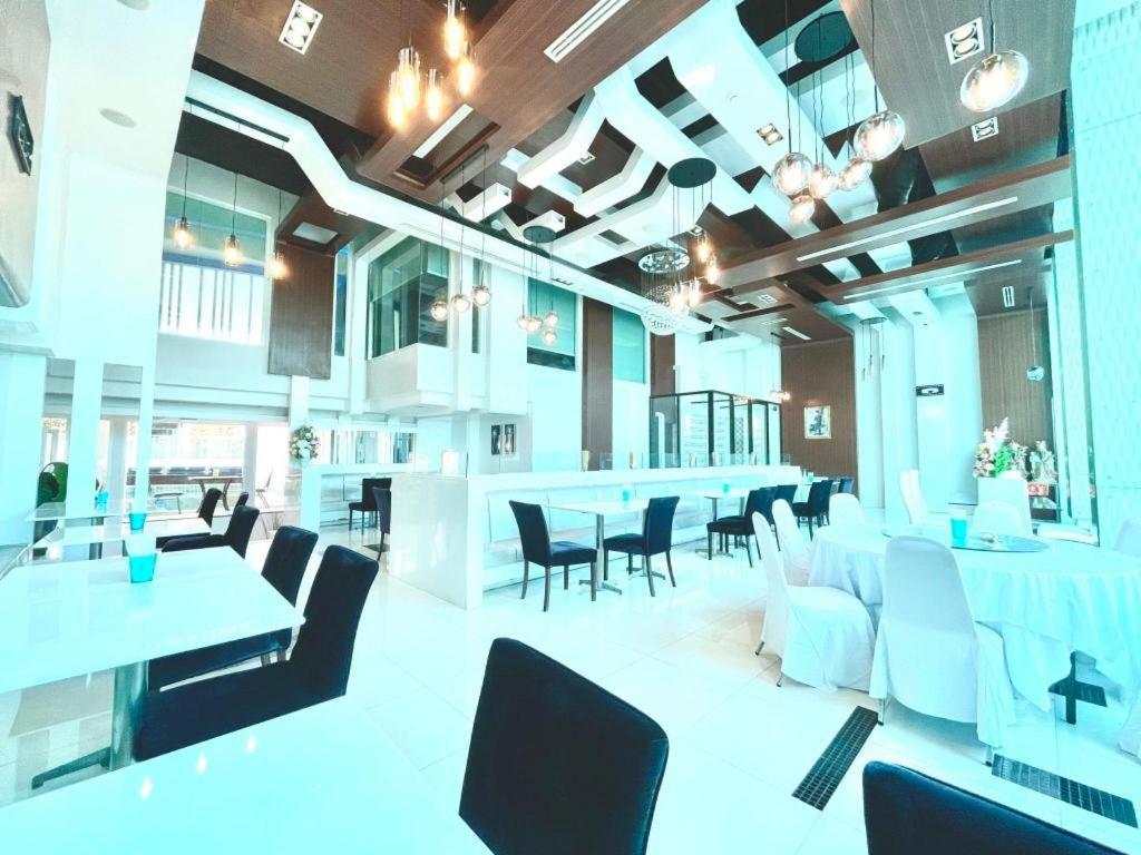 Glacier Hotel Khon Kaen Exterior photo